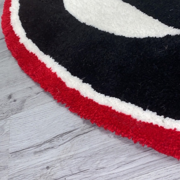 UGA Rug Handmade - Picture 2 of 4